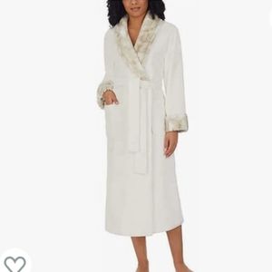 Carole Hochman Long Plush Wrap Robe, Sz M, Ivory, Faux Fur